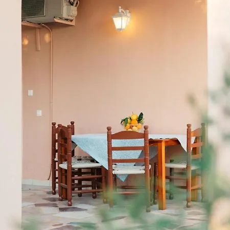Ferienhaus Kanouli Beach House *