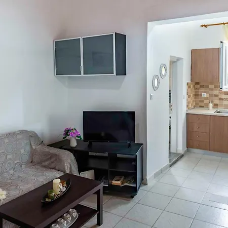 Kanouli Beach House Ferienhaus *