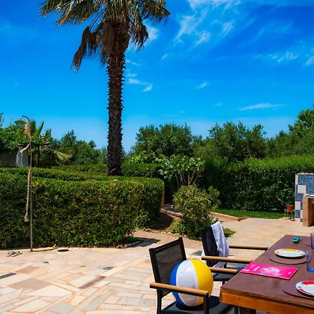 Kanouli Ferienhaus *