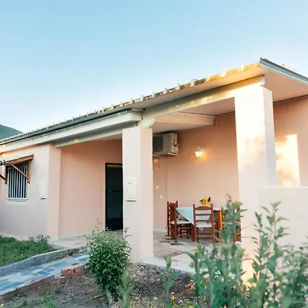 Kanouli Beach House Holiday home Halikounas